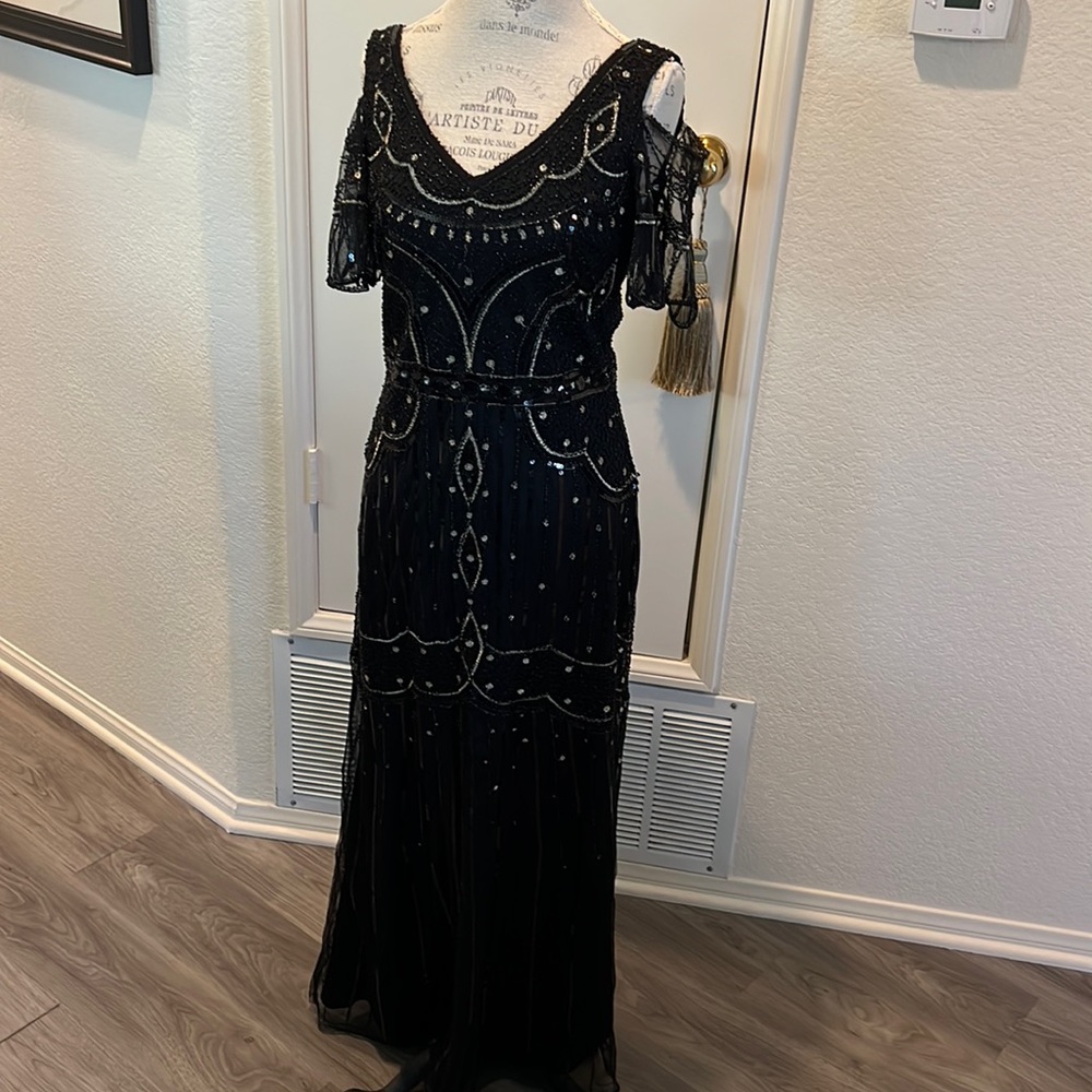 Floor length beaded and embroidered 1920s vintage style evening gown size L